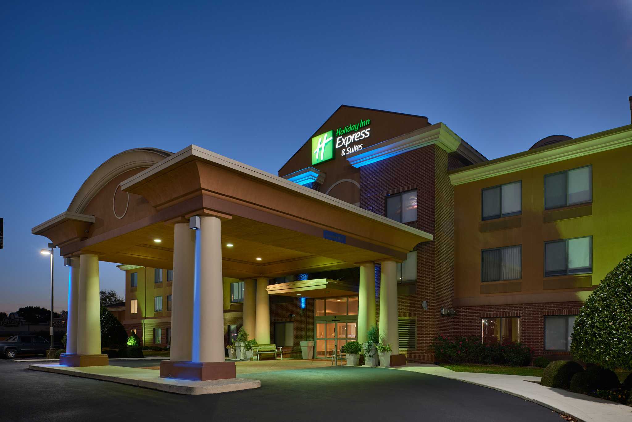 Holiday Inn Express Hotel & Suites Anniston/Oxford in Oxford, AL