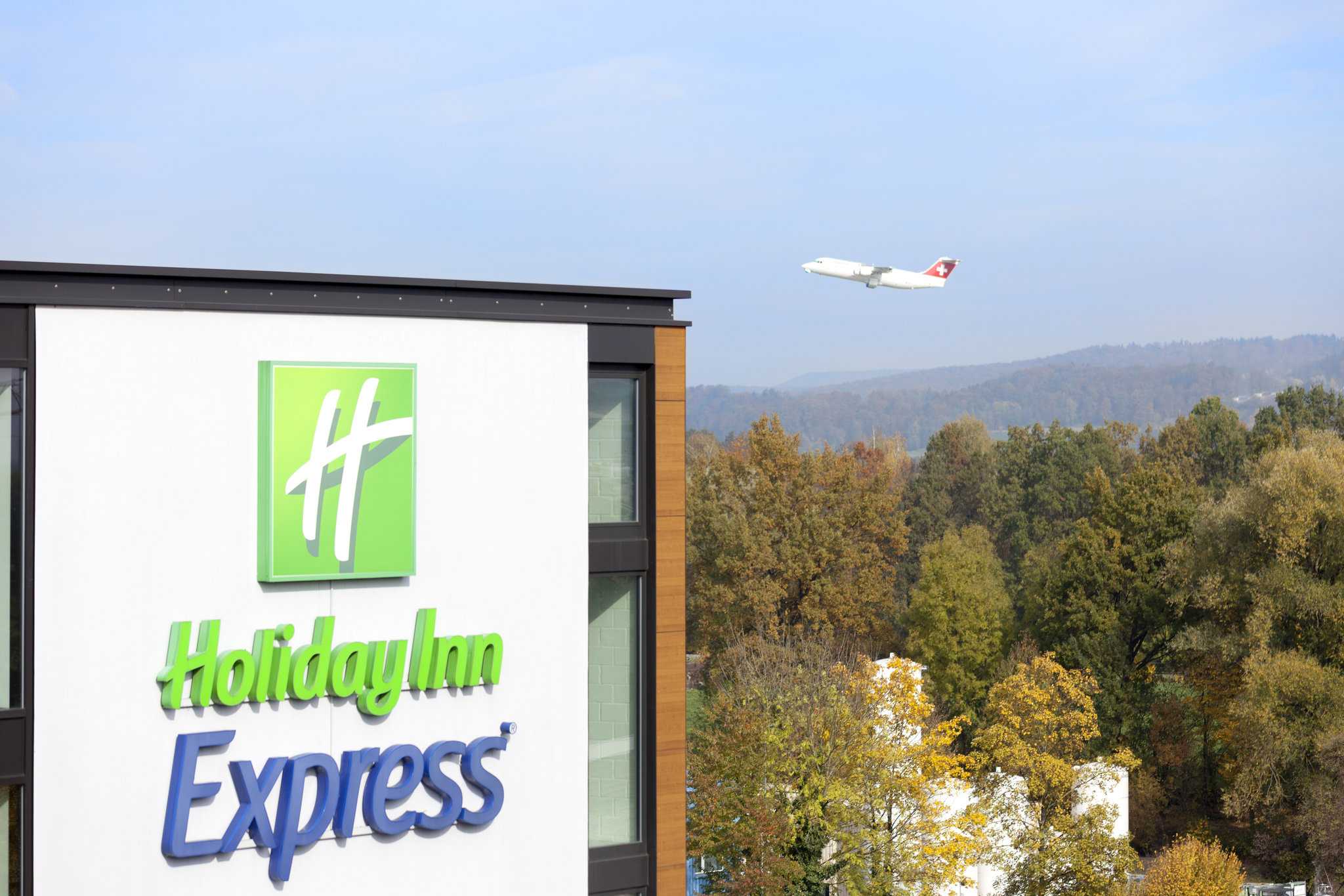 Holiday Inn Express Zurich Airport in Ruemlang, CH