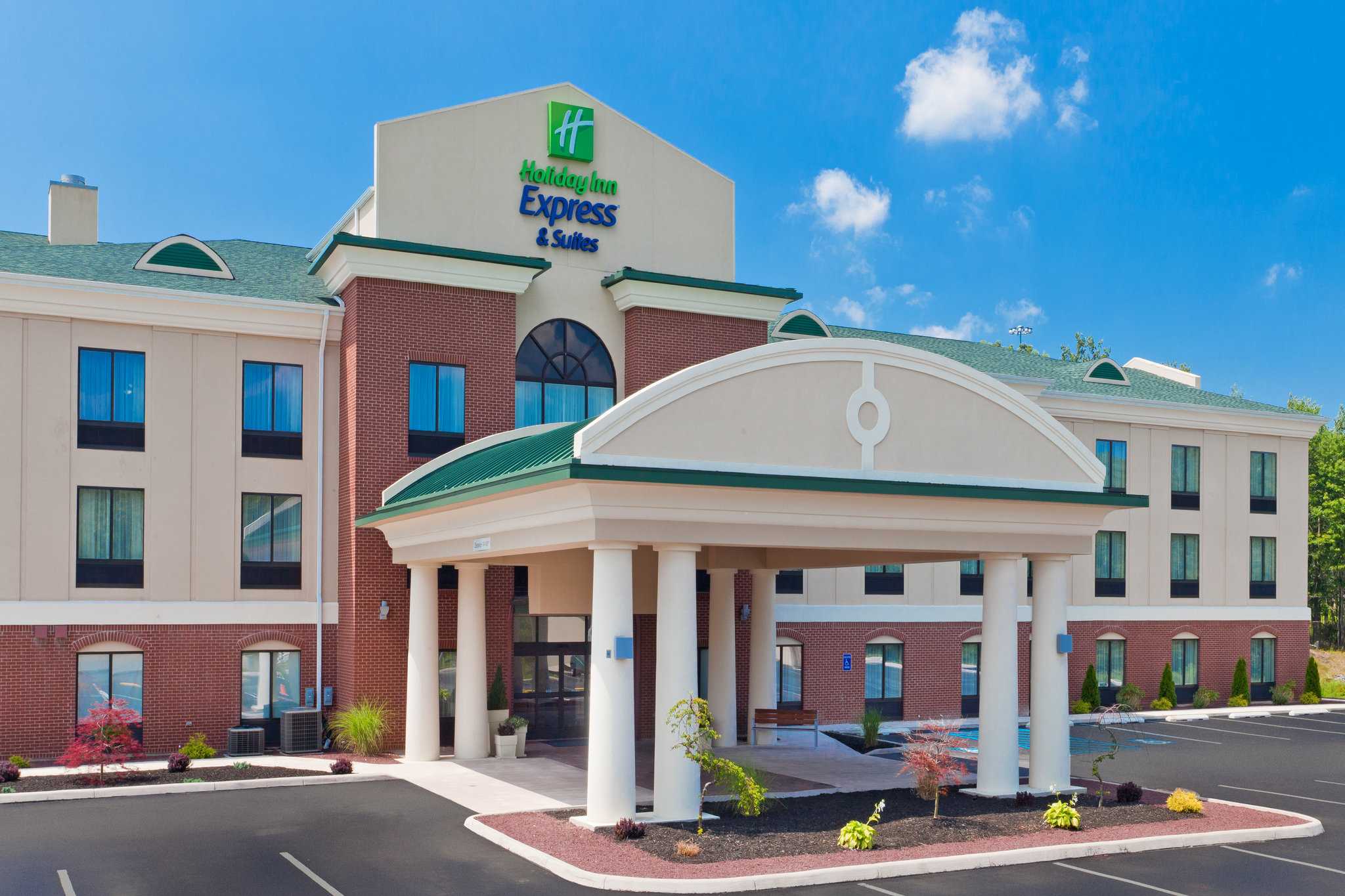 Holiday Inn Express Hotel & Suites White Haven - Lake Harmony in White Haven, PA