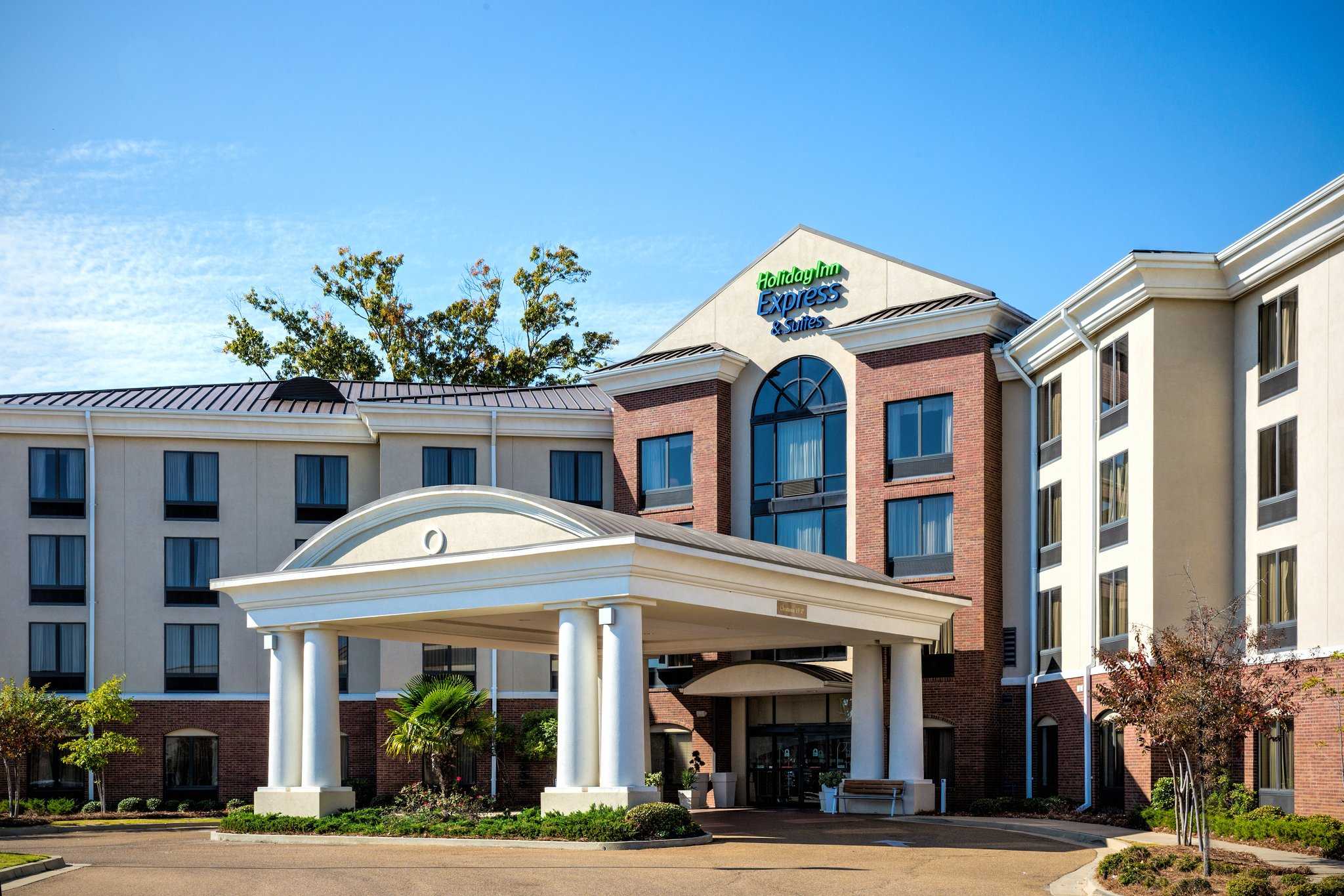 Holiday Inn Express Hotel & Suites Jackson Flowood in Flowwood, MS