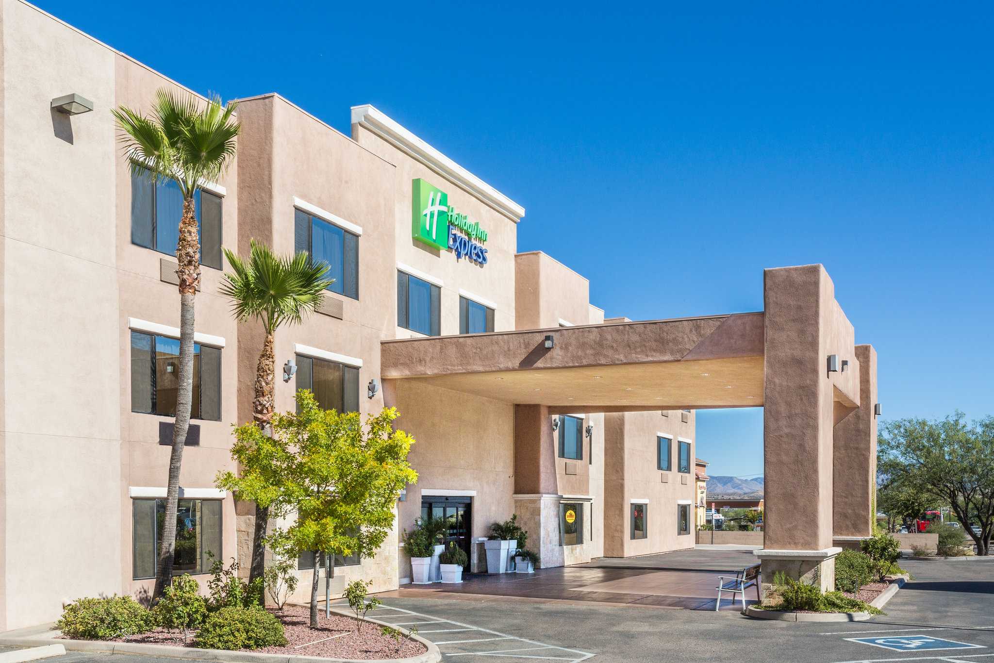 Holiday Inn Express Hotel & Suites Nogales in Nogales, AZ