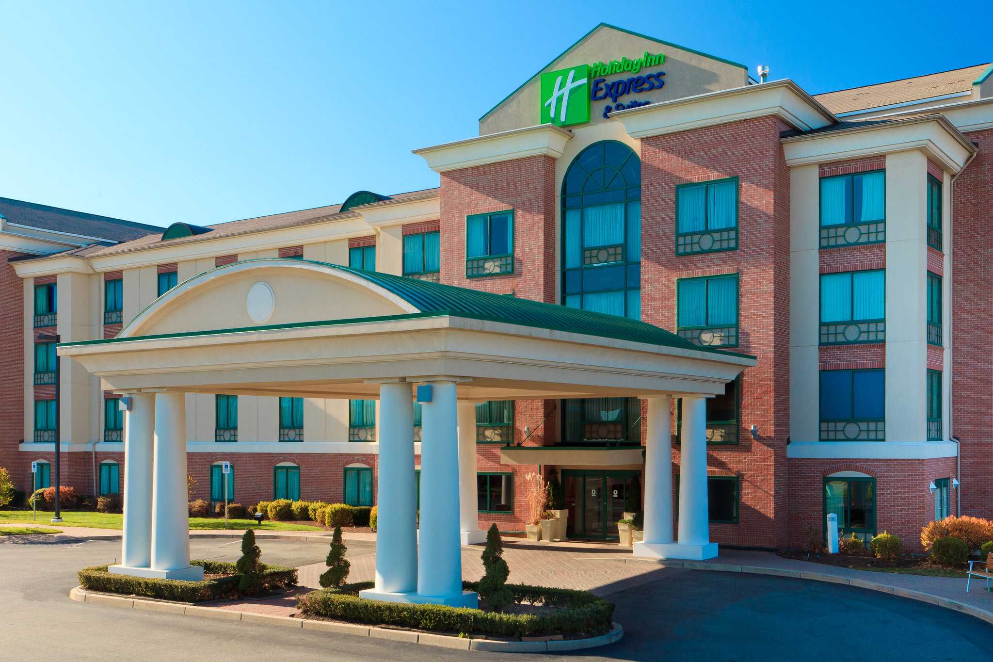 Holiday Inn Express & Suites Warwick-Providence (Airport) in ワーウィック, RI