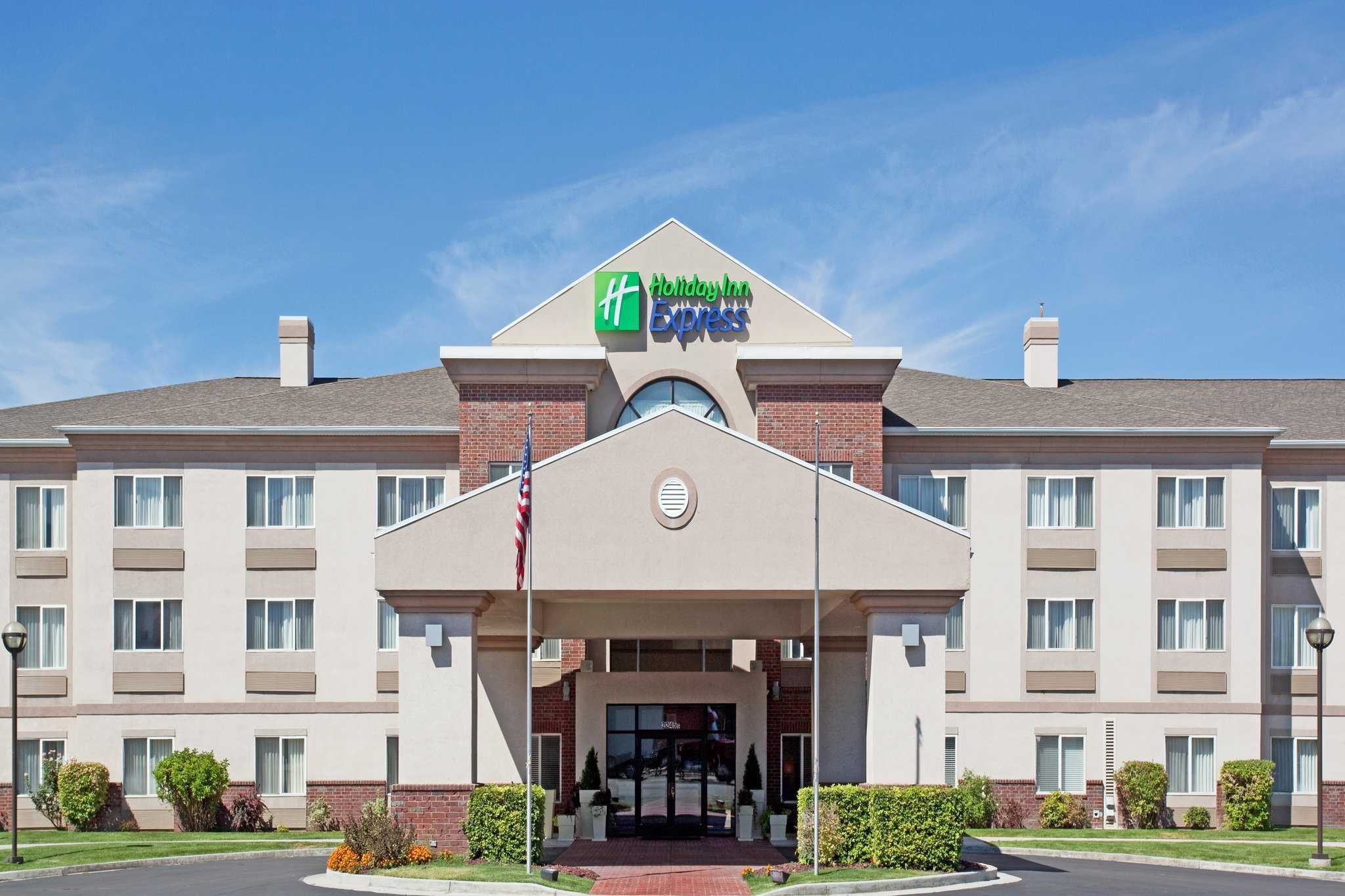 Holiday Inn Express Hotel & Suites Ogden in Ogden, UT