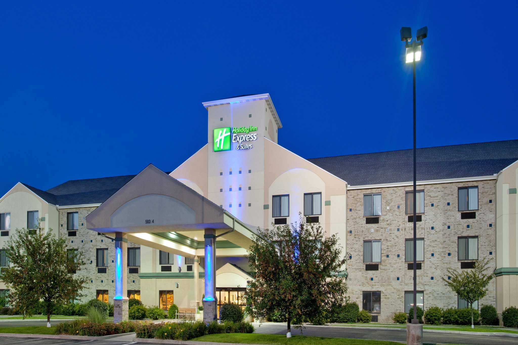 Holiday Inn Express Hotel & Suites Elkhart-South in Elkhart, IN