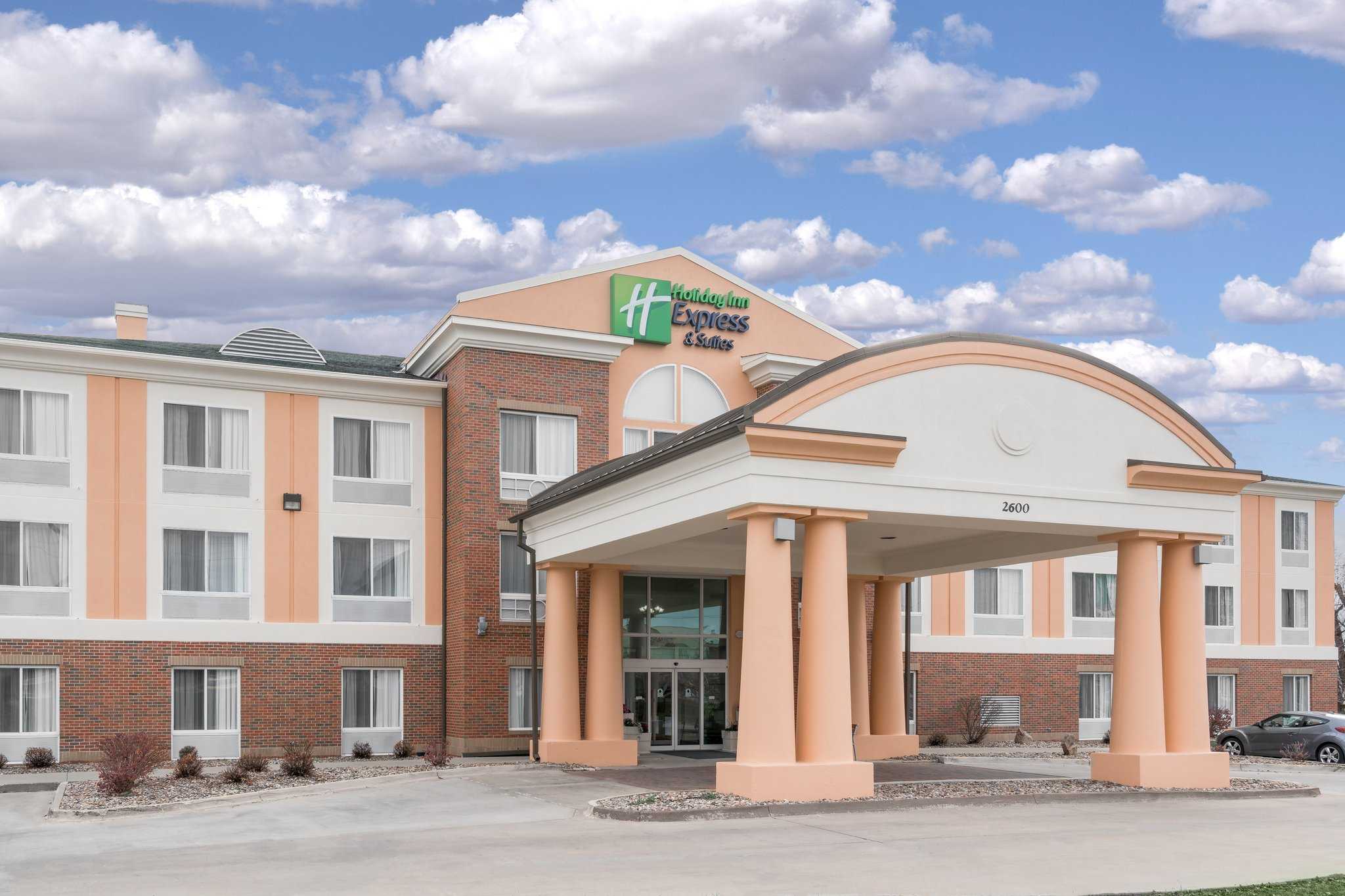 Holiday Inn Express & Suites Ames in Ames, IA