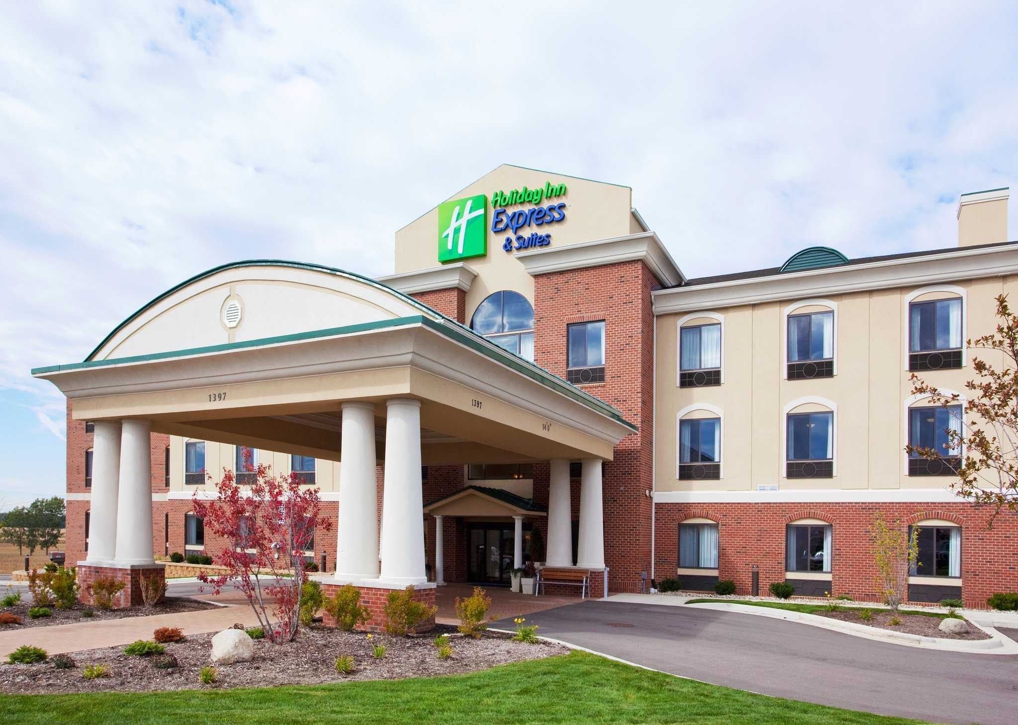 Holiday Inn Express Hotel & Suites Howell in ハウエル, MI