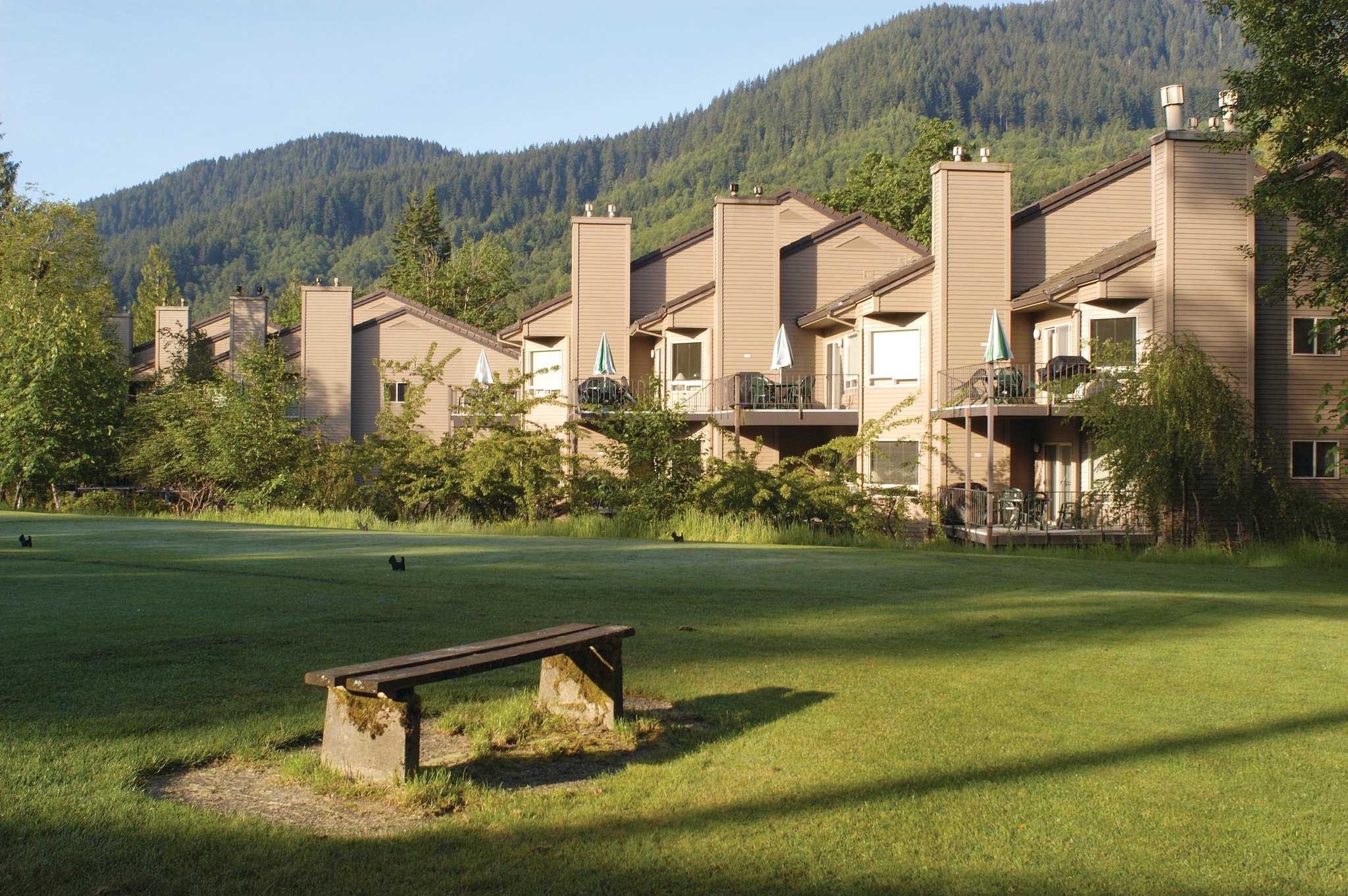 Whispering Woods Resort in Welches, OR