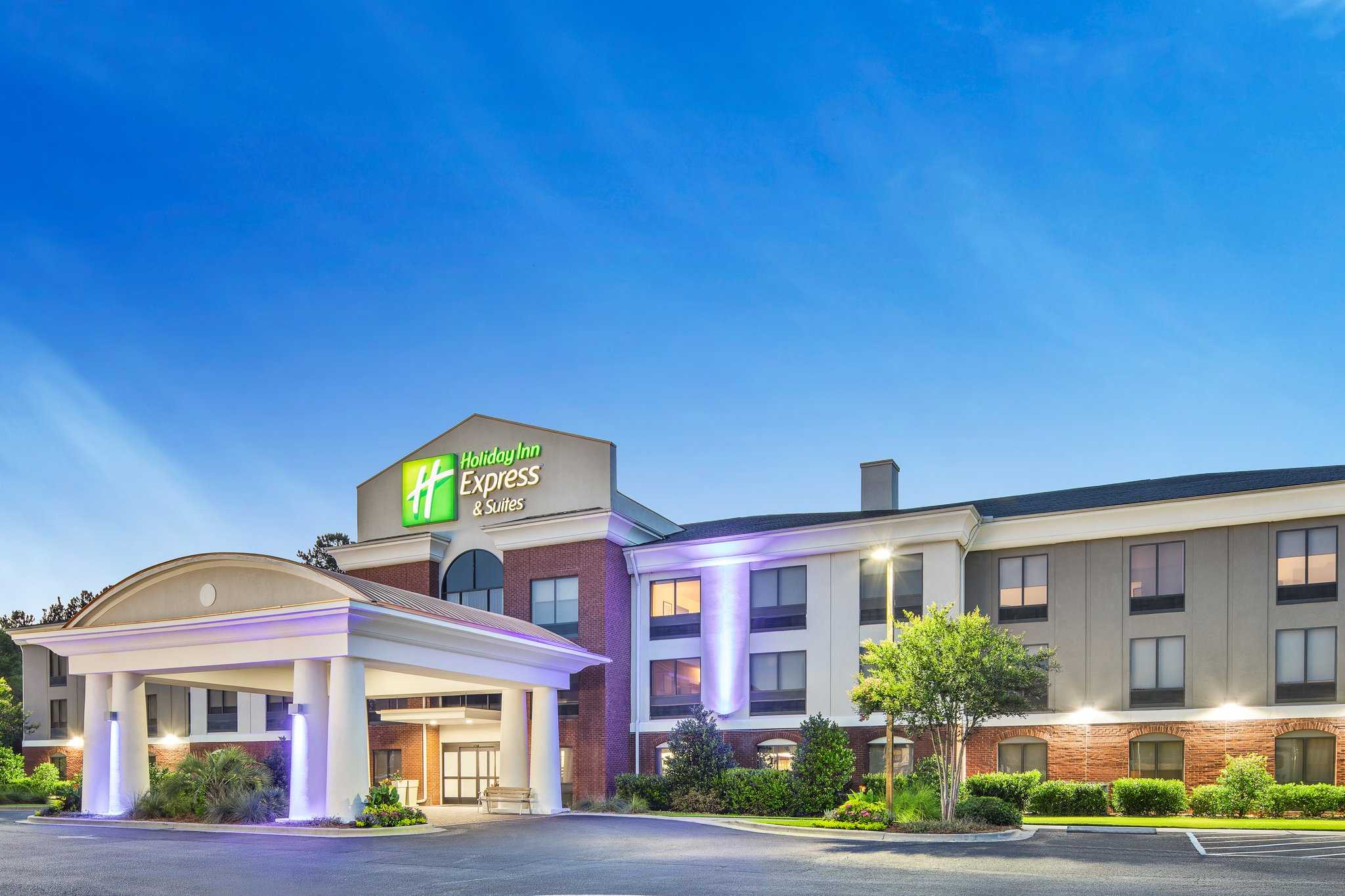 Holiday Inn Express & Suites Hardeeville-Hilton Head in Hardeeville, SC