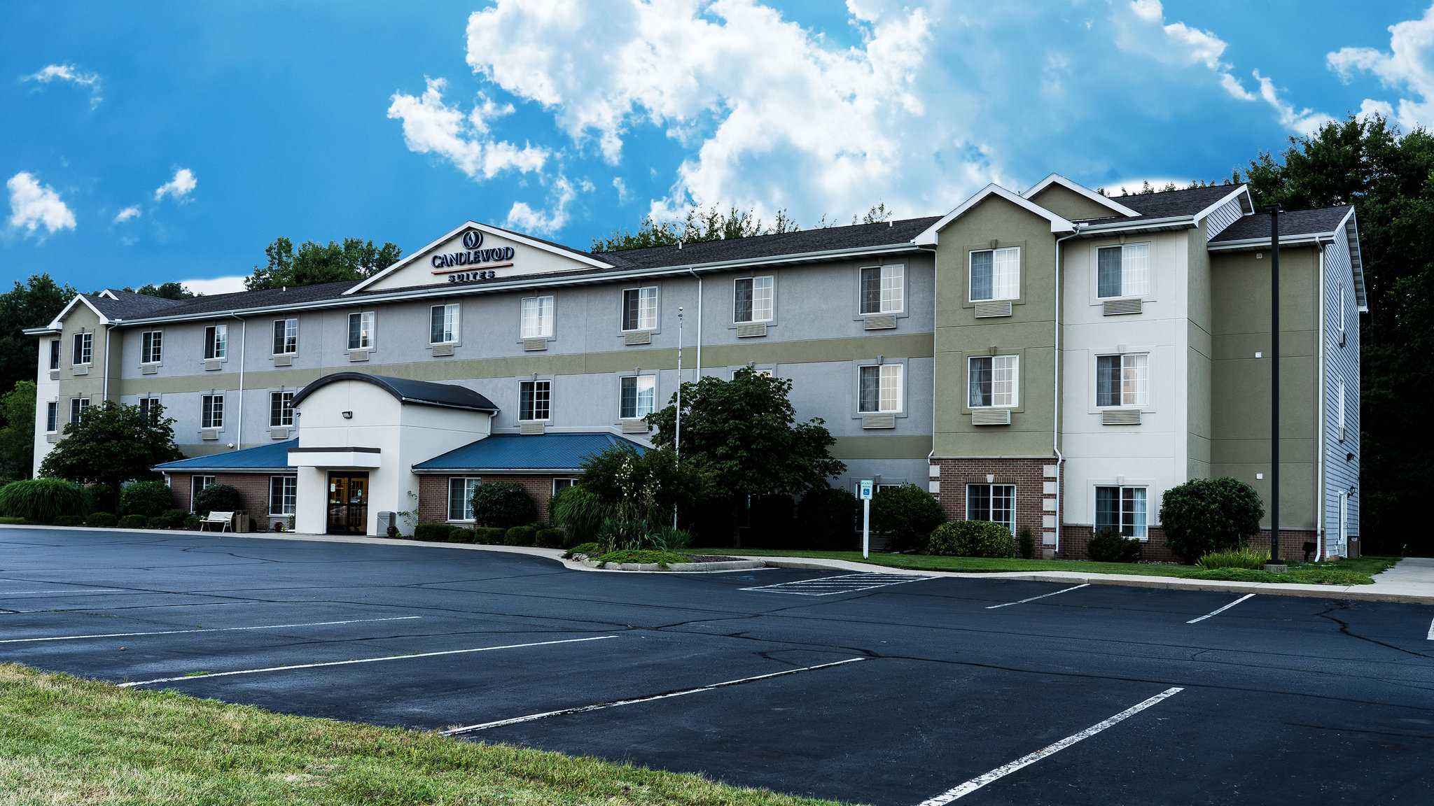 Candlewood Suites St. Joseph/Benton Harbor in Stevensville, MI