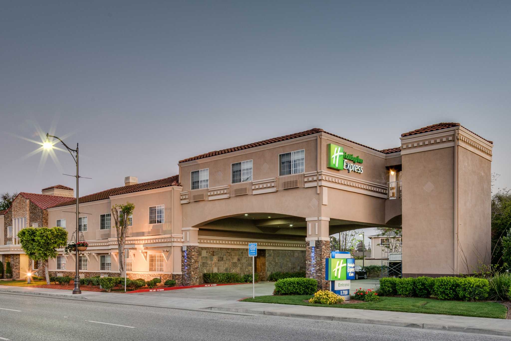 Holiday Inn Express Hotel Santa Clara in Santa Clara, CA