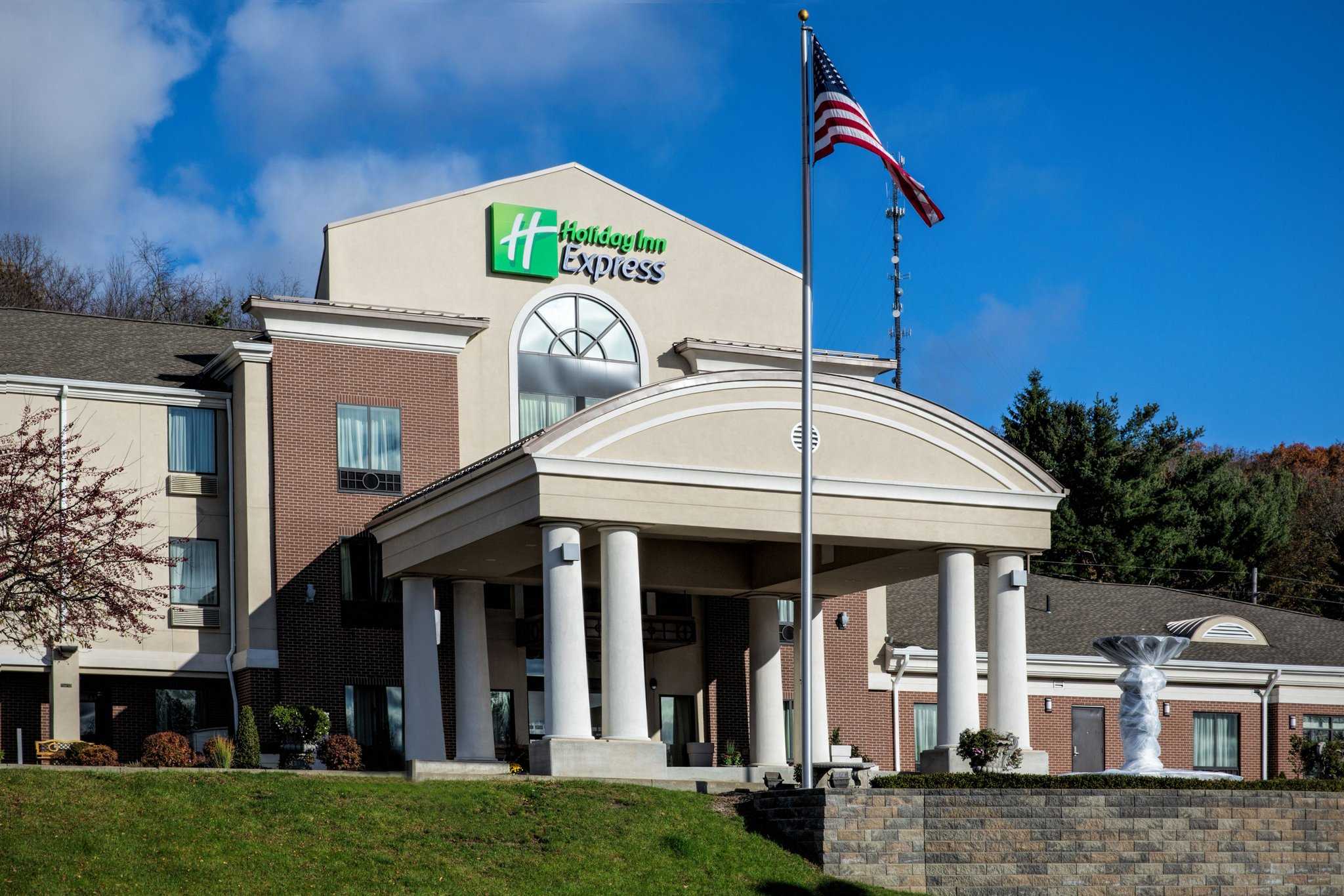 Holiday Inn Express - Meadville (I-79 Exit 147A) in Meadville, PA