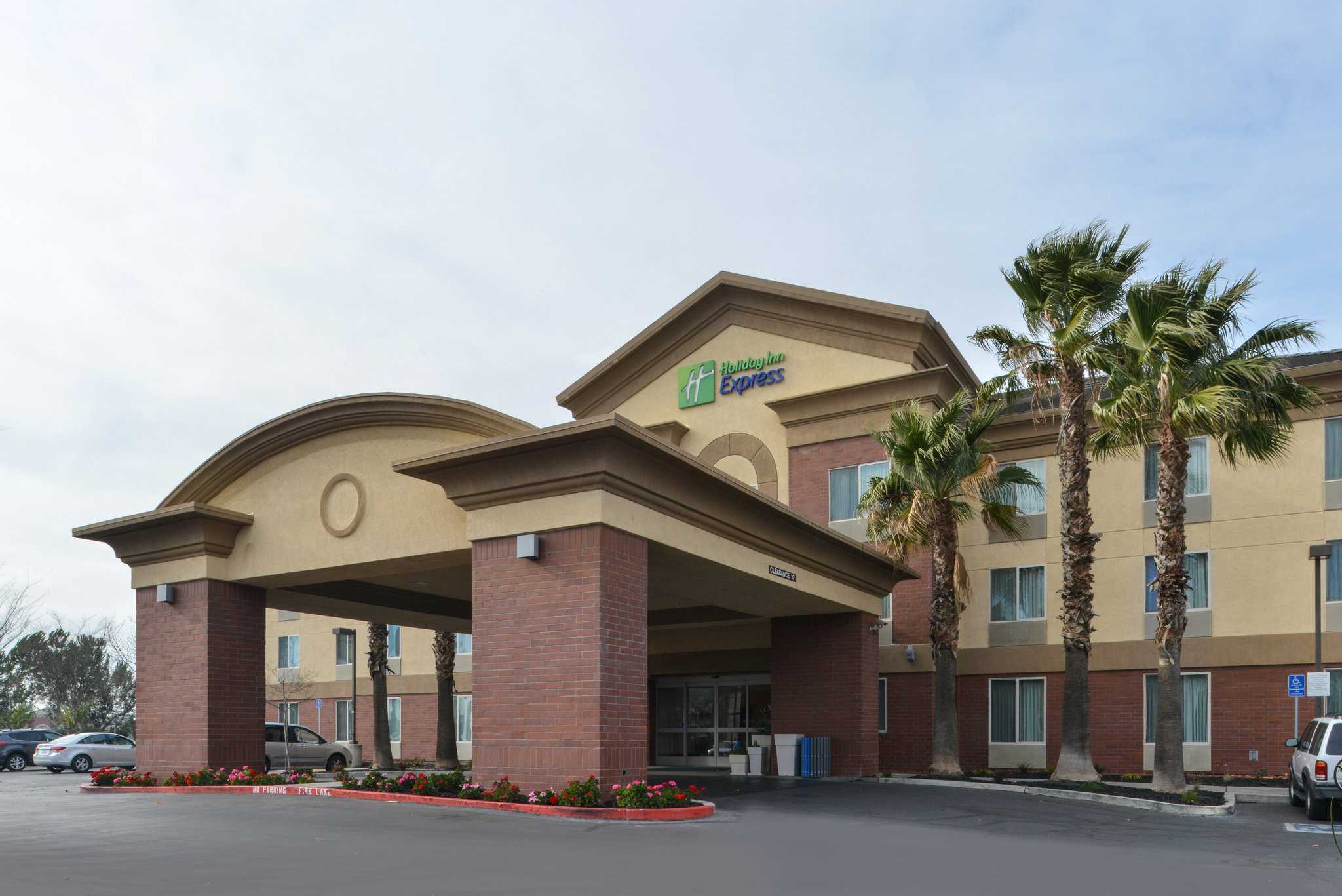 Holiday Inn Express Hotel & Suites Woodland in Woodland, CA