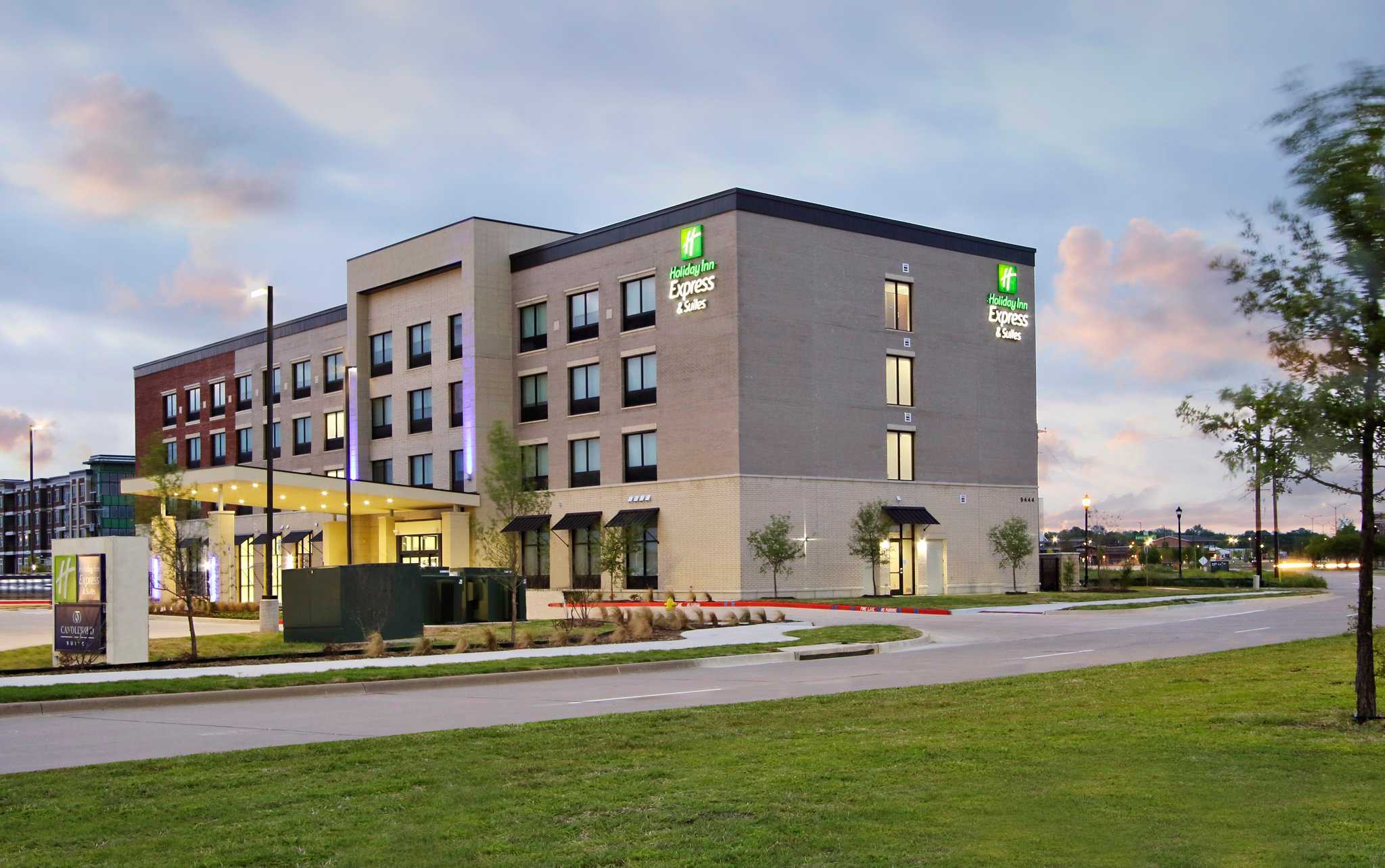 Holiday Inn Express & Suites Frisco NW in Frisco, TX