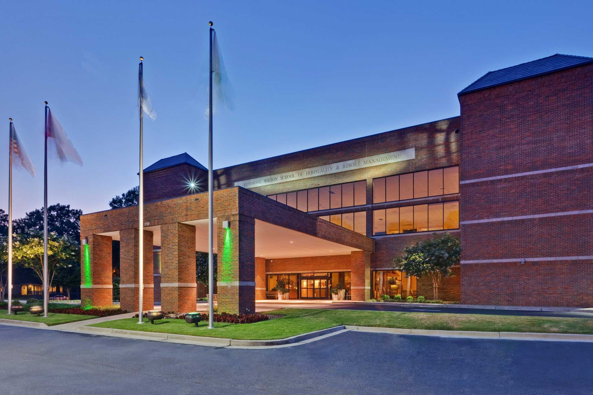 Holiday Inn Memphis-Univ Of Memphis in Memphis, TN