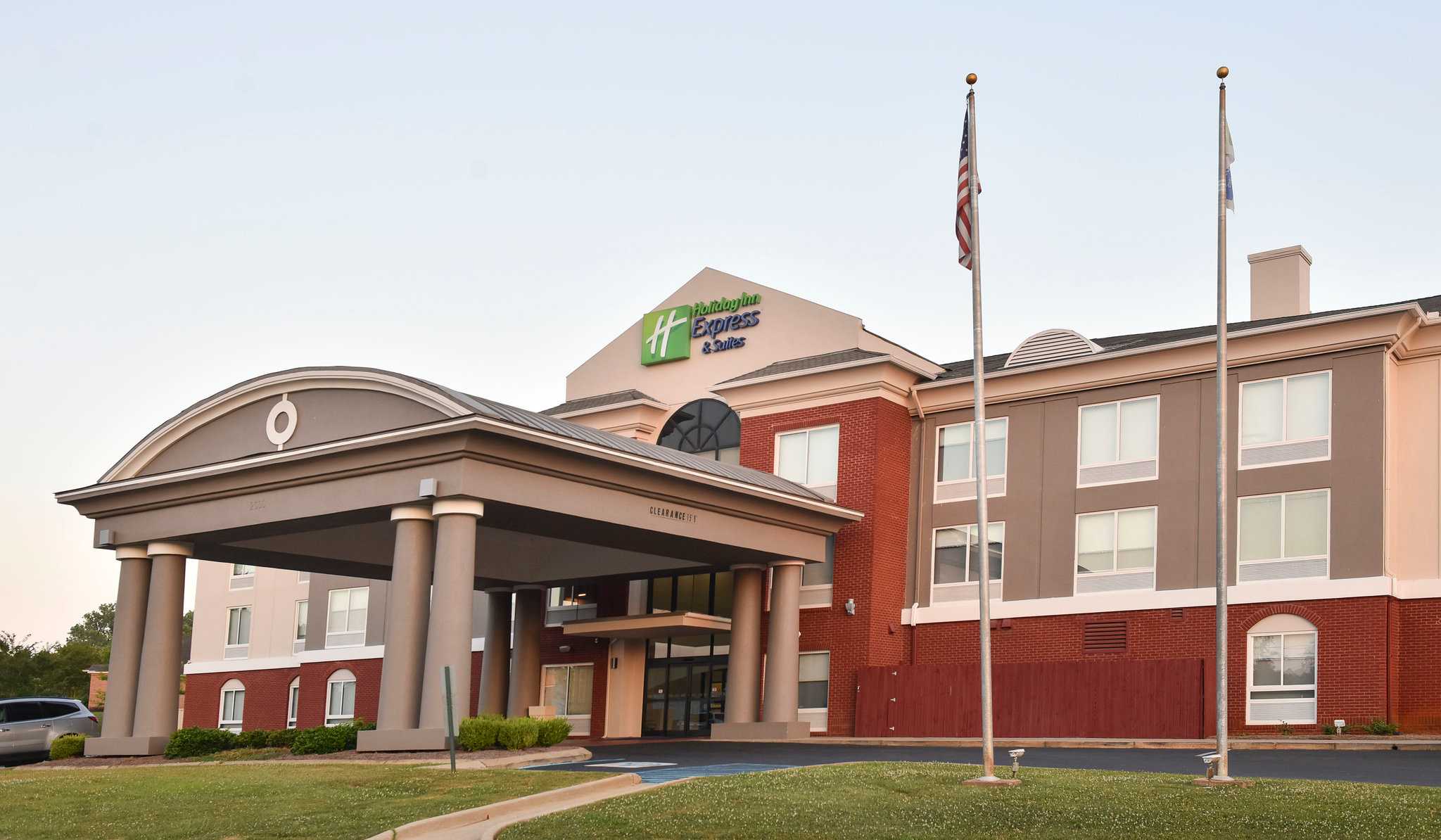 Holiday Inn Express Hotel & Suites Selma in Selma, AL