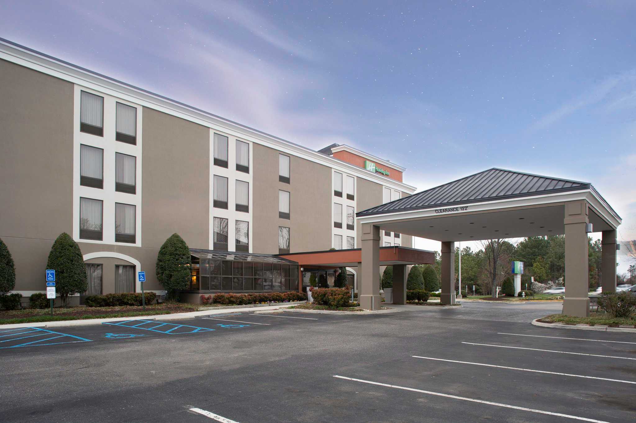 Holiday Inn Express Chester in Chester, VA