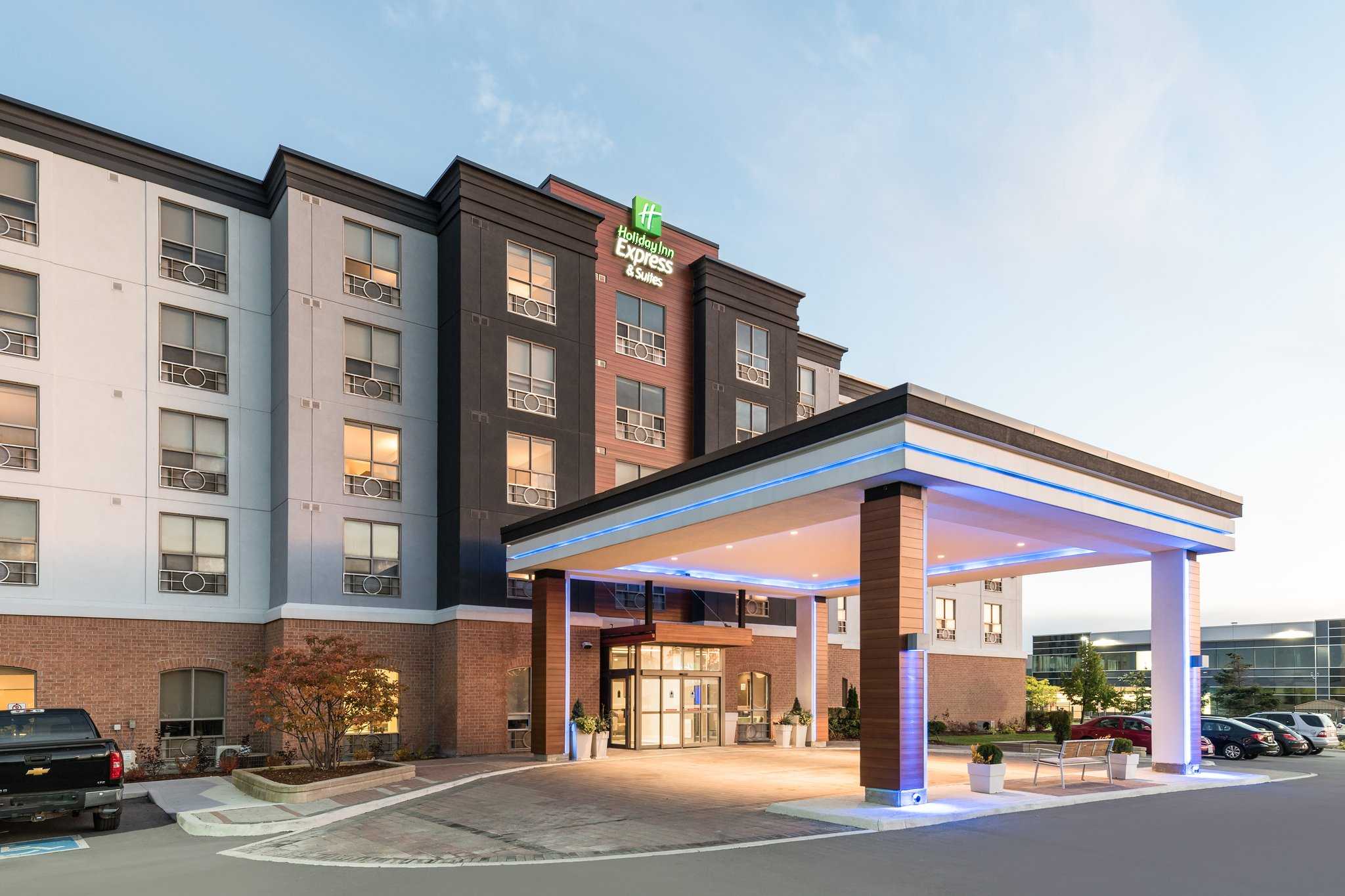 Holiday Inn Express Hotel & Suites Milton in Milton, ON