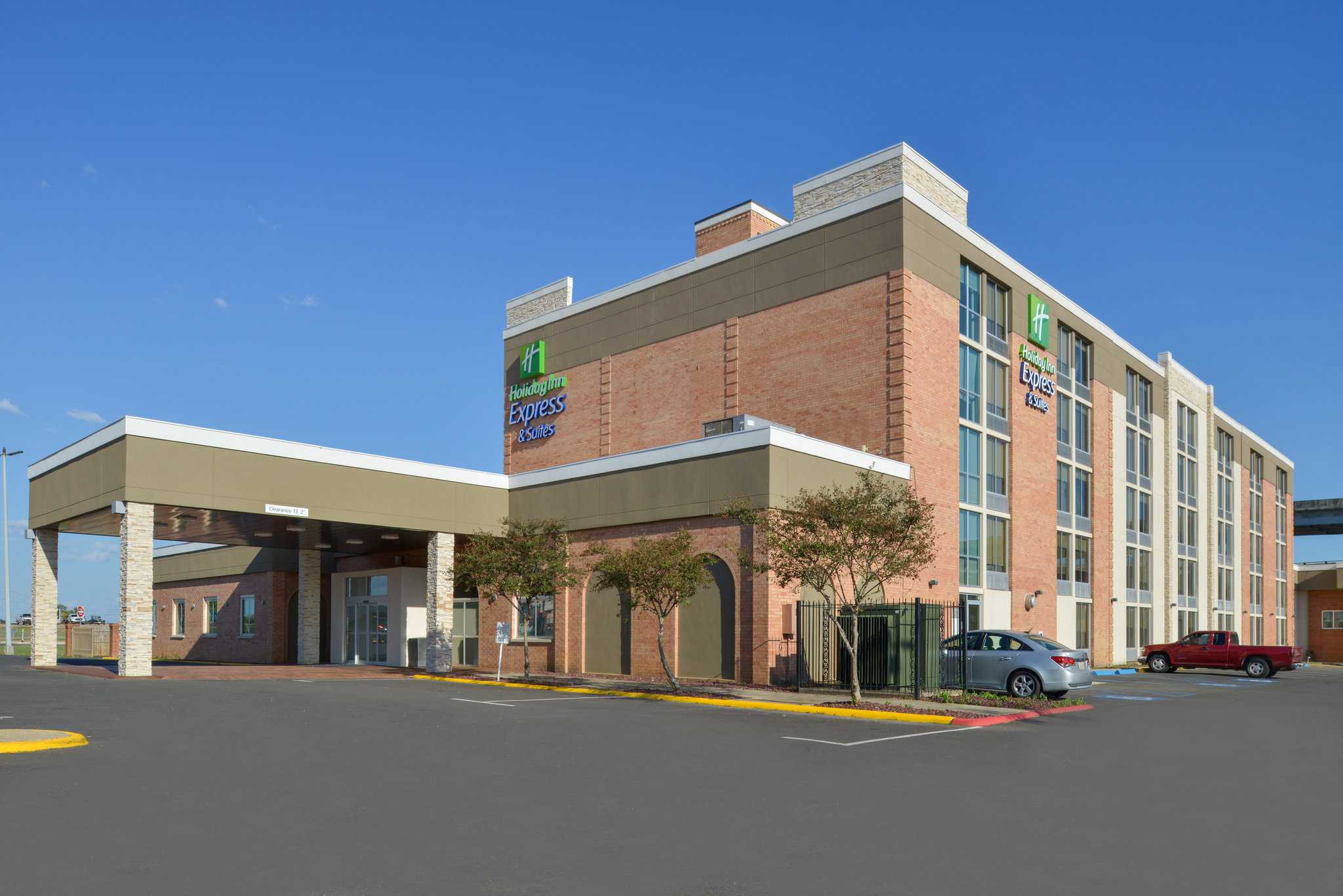 Holiday Inn Express & Suites Shreveport - Downtown in Shreveport, LA