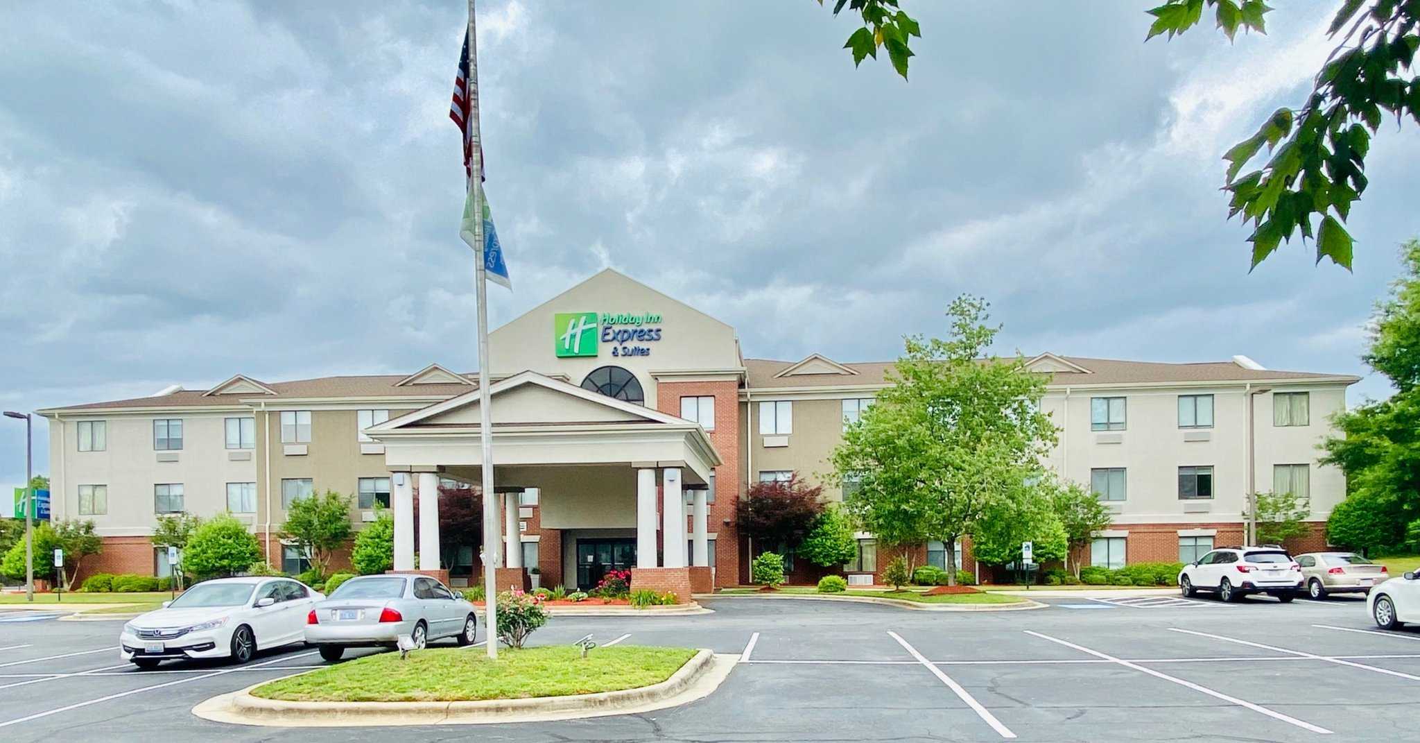 Holiday Inn Express Hotel & Suites Reidsville in Reidsville, NC