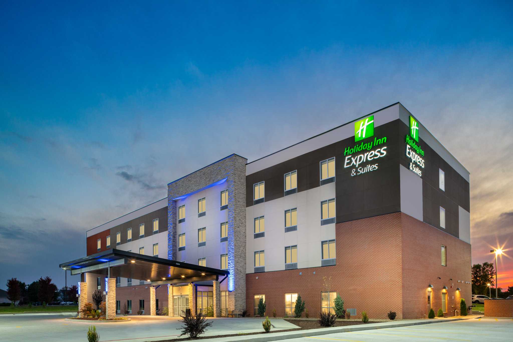 Holiday Inn Express & Suites St Peters in St. Peters, MO