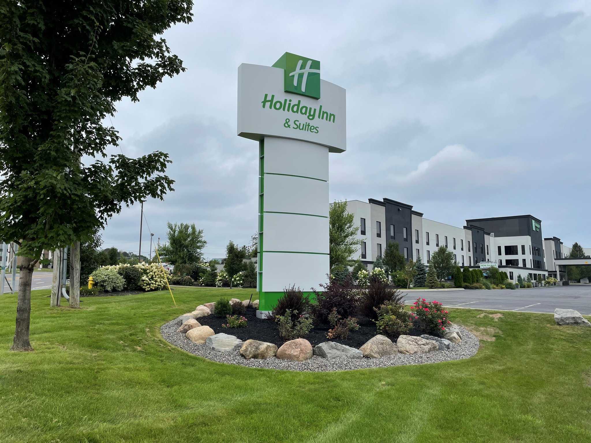 Holiday Inn & Suites Syracuse Airport - Liverpool in Syracuse, NY