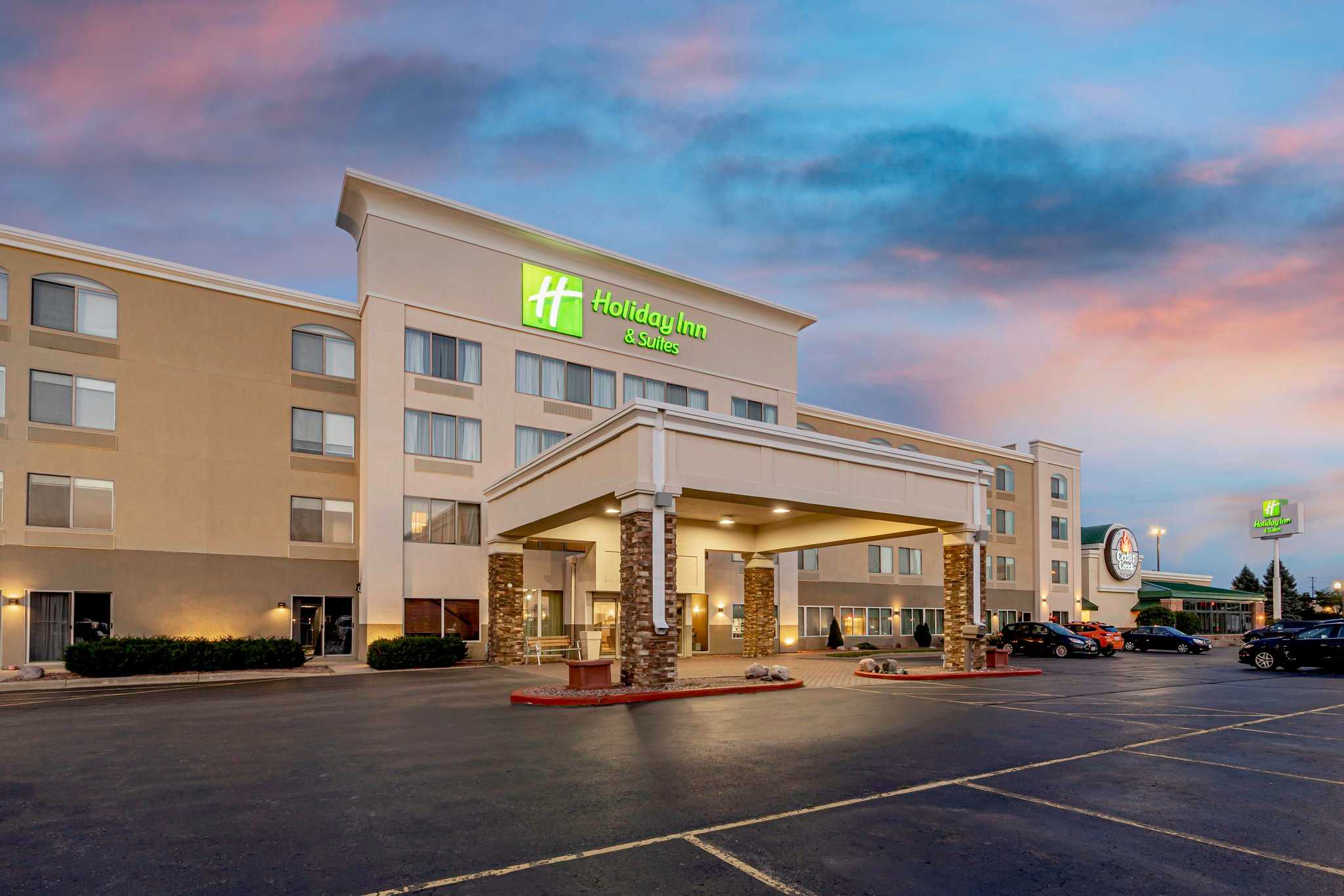 로스차일드, WI의 Holiday Inn & Suites Wausau-Rothschild