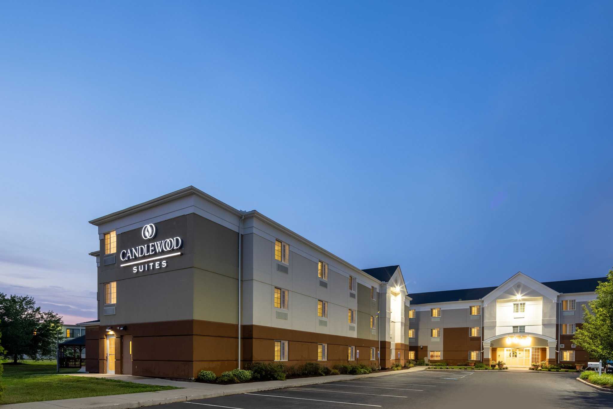 Candlewood Suites Windsor Locks in ล็อควินด์เซอร์, CT