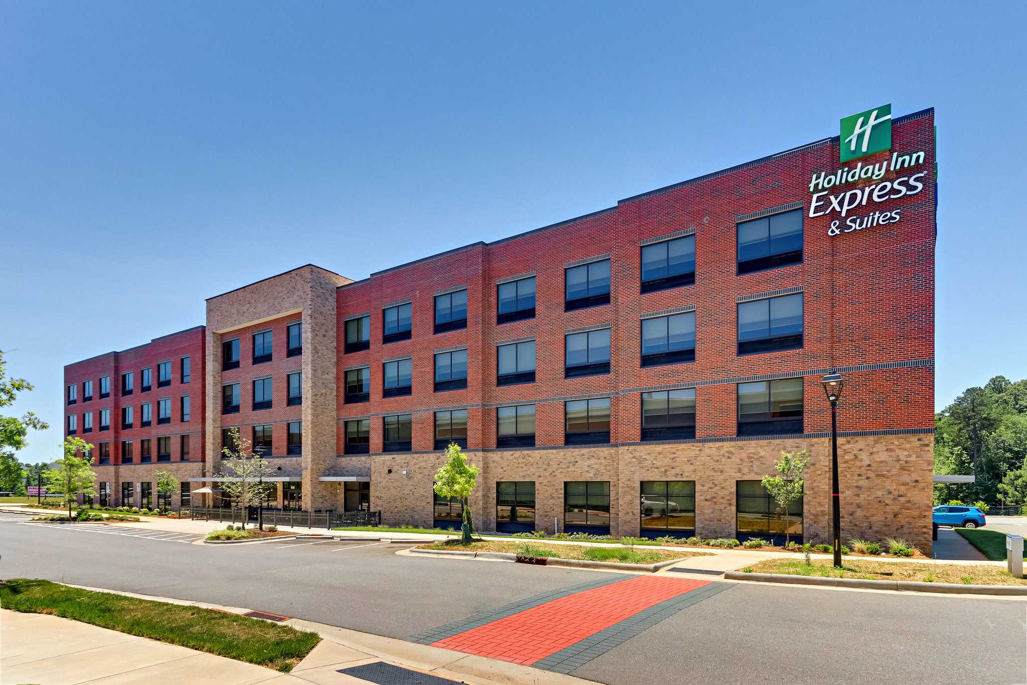 Holiday Inn Express & Suites Winston - Salem SW - Clemmons in Клеммоны, NC