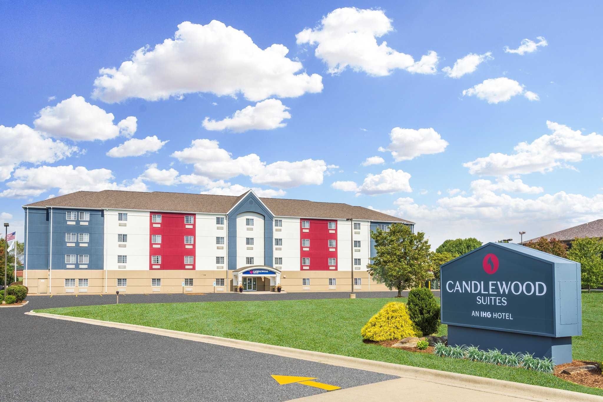 Candlewood Suites Ofallon, II-St. Louis Area in O'Fallon, IL