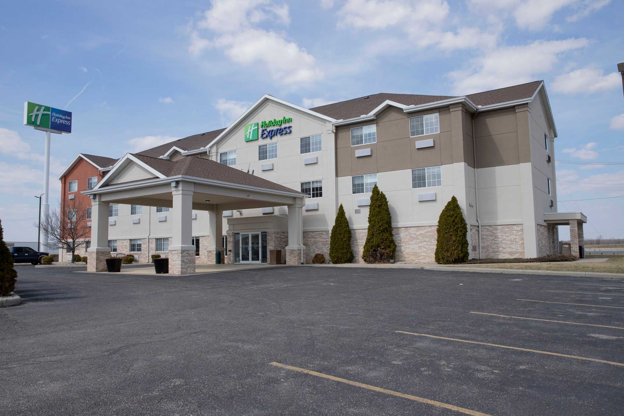 Holiday Inn Express Toledo West - Napoleon in Napoleon, OH