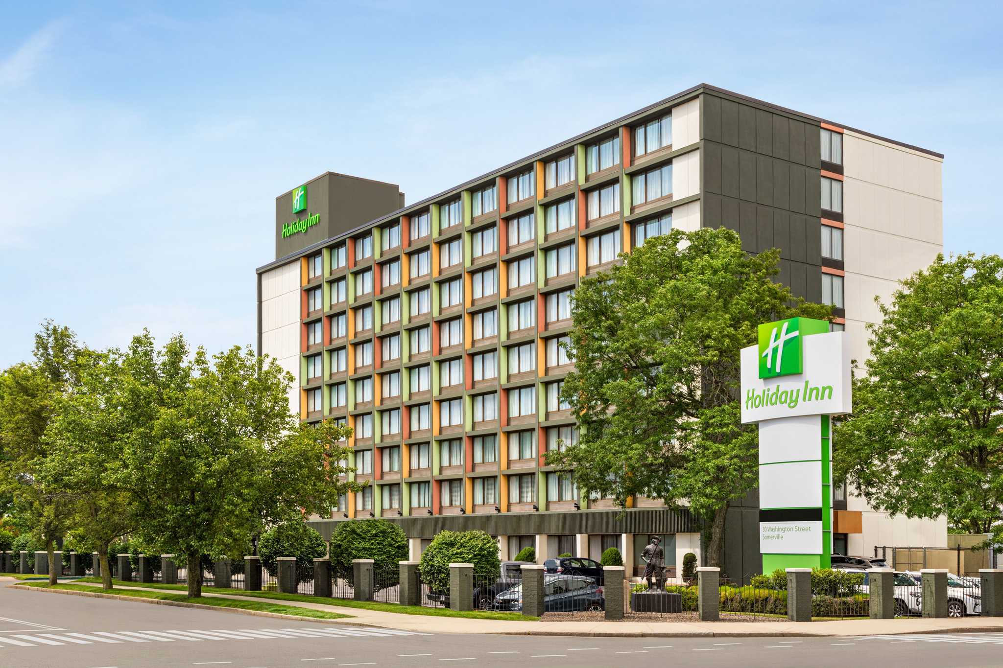 Holiday Inn Boston - Cambridge Area in Сомервилл, MA