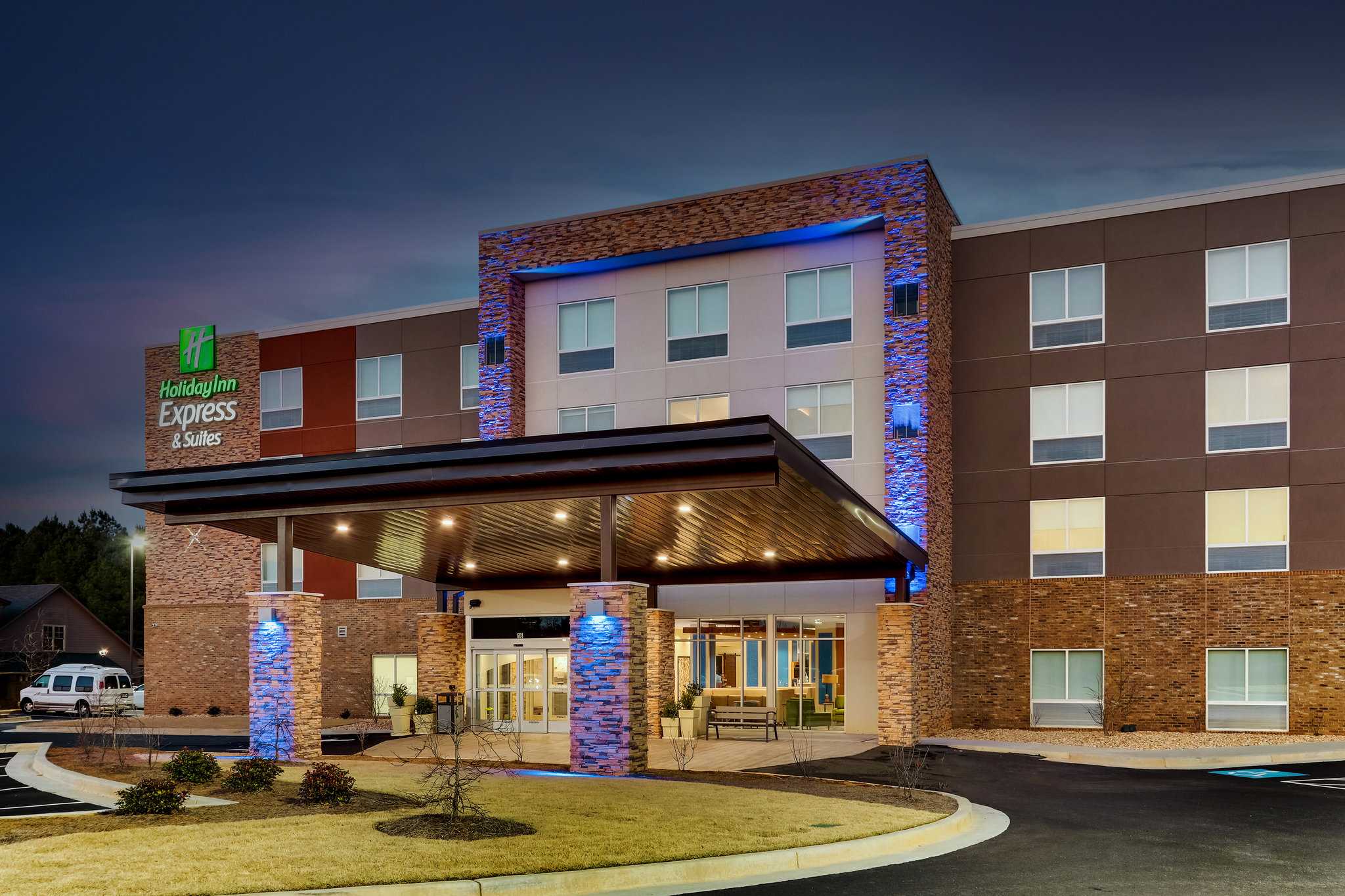 Holiday Inn Express & Suites Dawsonville in Dawsonville, GA