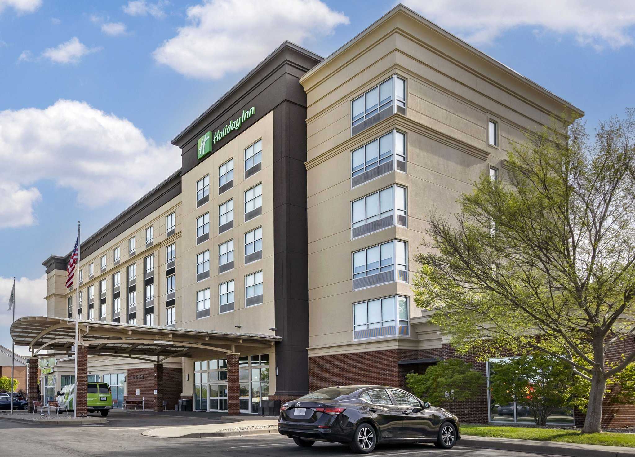 Holiday Inn Louisville Airport South in Louisville, KY