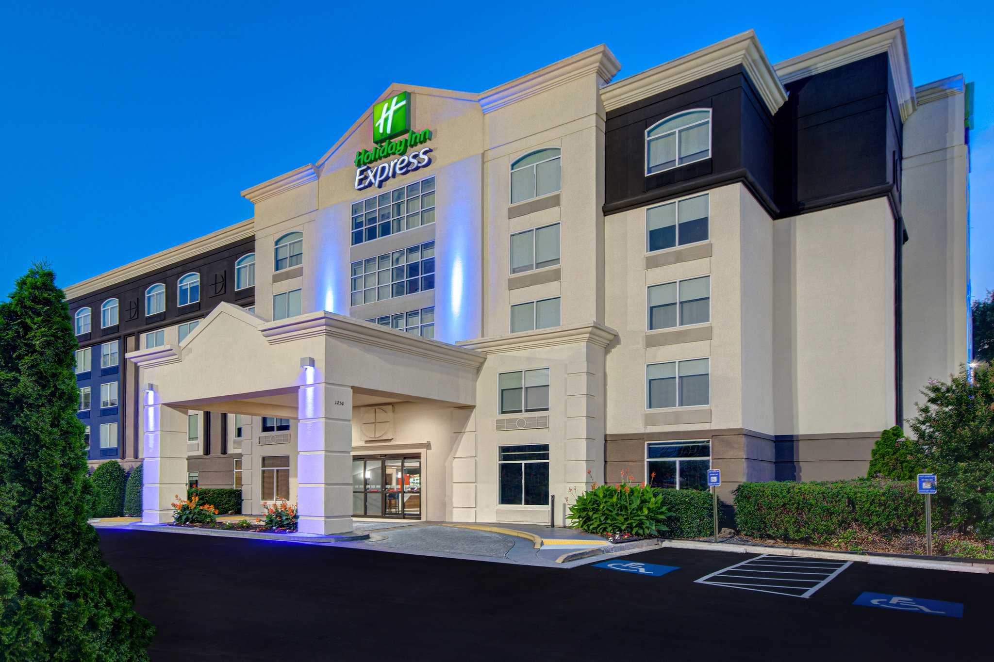 Holiday Inn Express Marietta - Atlanta Northwest in Marietta, GA