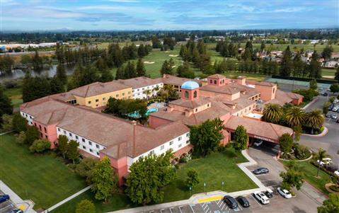 DoubleTree by Hilton Sonoma Wine Country in Rohnert Park, CA