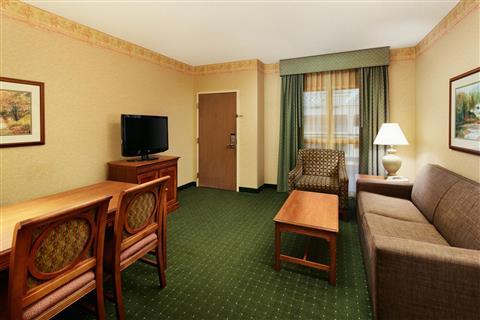 Embassy Suites by Hilton Charleston Airport Hotel & Convention Center in North Charleston, SC