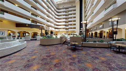 Embassy Suites by Hilton Kansas City International Airport in Kansas City, MO