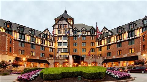 The Hotel Roanoke & Conference Center, Curio Collection by Hilton in Roanoke, VA