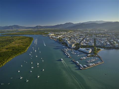 Shangri-La The Marina, Cairns in Tropical North Queensland, AU