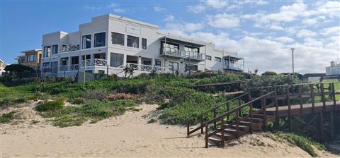 On the Beach Guesthouse in Jeffreys Bay, ZA