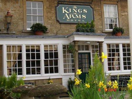 Kings Arms Hotel - Melksham in Melksham, GB1