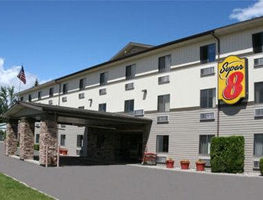 Super 8 by Wyndham Kalispell Glacier National Park in Kalispell, MT