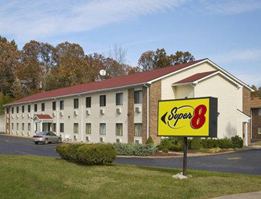 Super 8 by Wyndham Radcliff Ft. Knox Area in Radcliff, KY