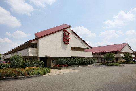 Red Roof Inn Detroit - Royal Oaks/Madison Heights in Madison Heights, MI