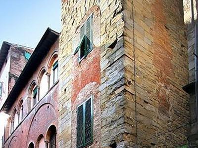 L'Antica Bifore Guest House in Lucca, IT