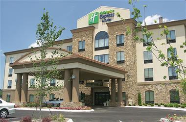 Holiday Inn Express & Suites Cleveland Northwest in Cleveland, TN