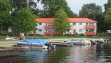 Golden Beach Resort in Roseneath, ON