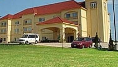 La Quinta Inn & Suites by Wyndham Bridgeport in Bridgeport, TX