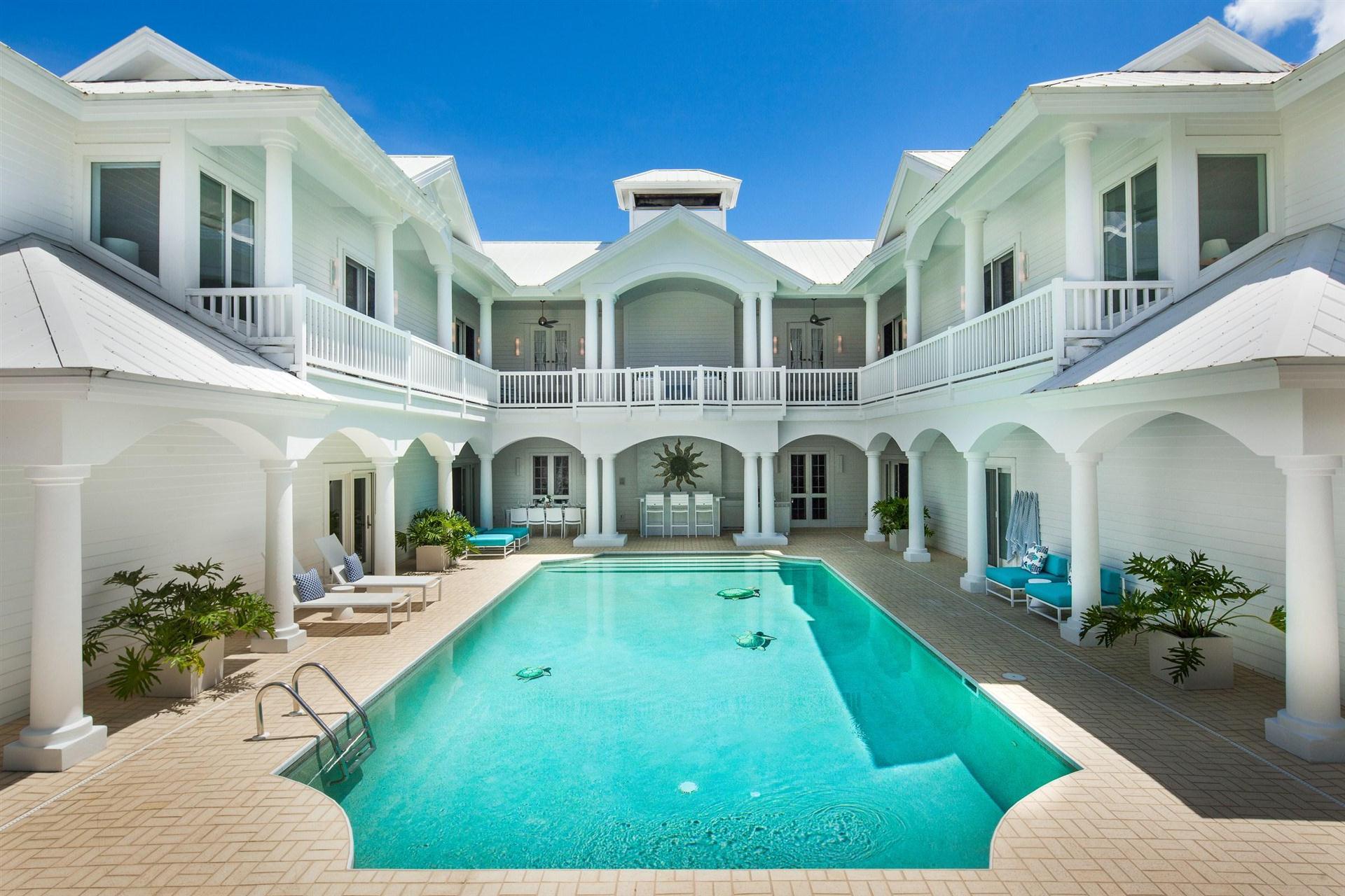 Sea Oats Luxury Estate - Captiva Island in Captiva, FL