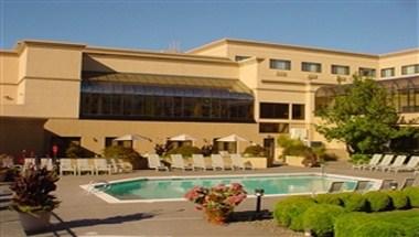 Monarch Hotel Clackamas & Conference Center - OR in Gladstone, OR